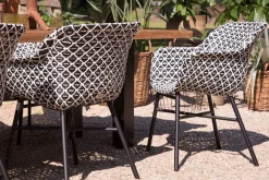 New Xanadu Garten-Essgruppe, schwarz/weiß/grau, Aluminium/Kunststoff/Glaskeramik, 220/280 x 100 cm Tisch, ausziehbar, robust, korrosionsbeständig, UV-beständig, mit Fußkappen, pulverbeschichtet Aluminium-Gartenmöbel