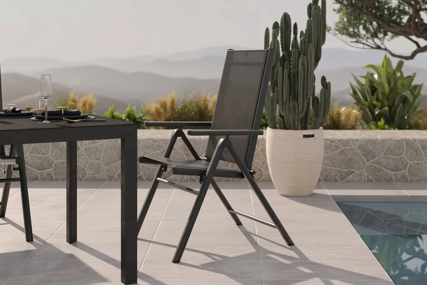 New BasicPlus Pro Garten-Essgruppe, anthrazit/natur, Alu/Textilene/Glas, Tisch ausziehbar 180/240 cm, 6 Klappstühle inkl. Auflagen Garten-Essgruppen
