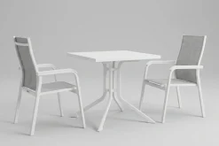 Clearance Boulevard/BasicPlus Balkon-Set, weiß/hellgrau, Aluminium/KETTALUX, Tisch 70 x 70 cm, 2 Stapelsessel, schmutzabweisend Balkonmöbel-Set|Aluminium-Gartenmöbel