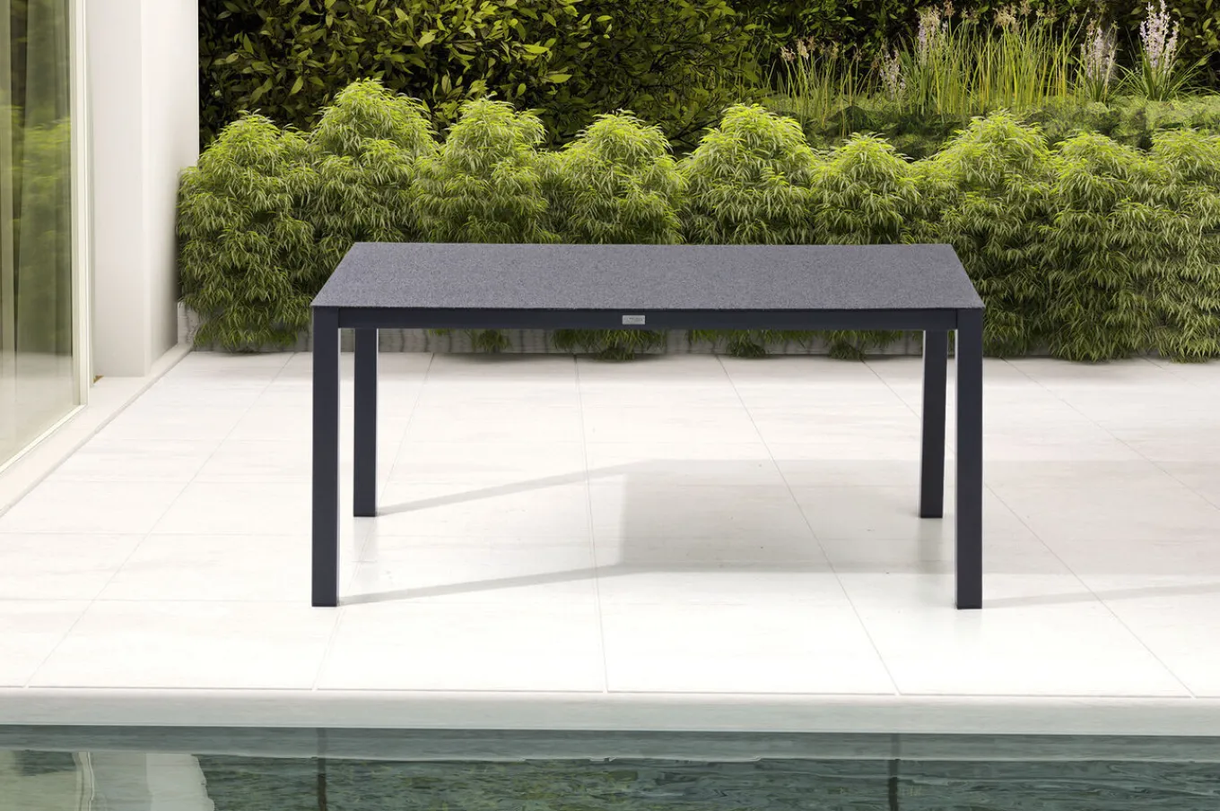 New Garten-Essgruppe, anthrazit matt/grau/schwarz, Alu/Spraystone/Textilen, 160 x 95 cm, 4 Stapelstühle, 2 Klappstühle Garten-Essgruppen