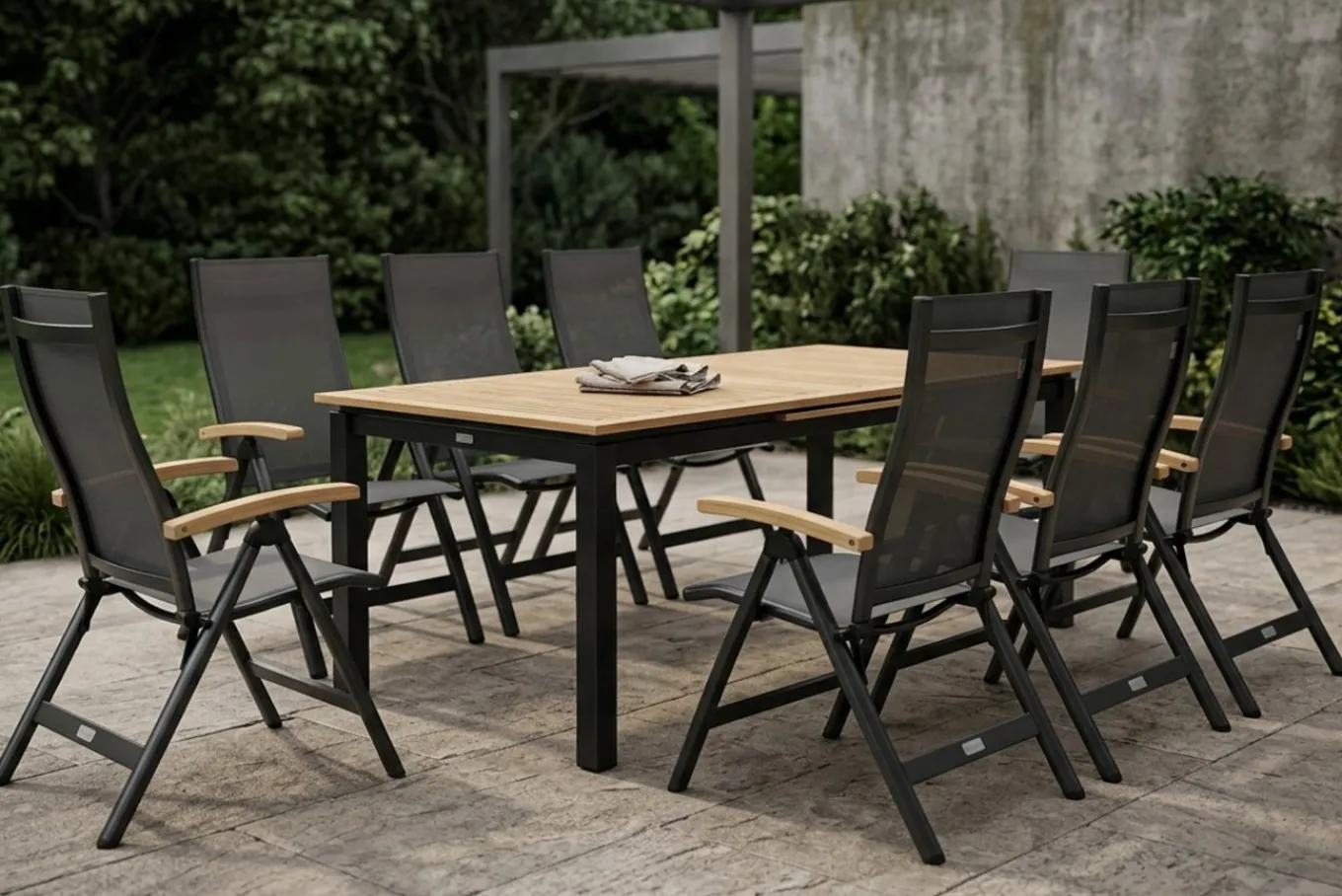 Discount Garten-Essgruppe, 8 Personen, ausziehbarer Tisch 180–240 cm, Aluminium/Teakholz FSC®-zertifiziert Garten-Essgruppen|Aluminium-Gartenmöbel