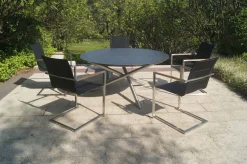 Garten-Essgruppe, silber/schwarz, Edelstahl/Glaskeramik/Textilene/Teak, Tisch Ø150cm, 5 Freischwinger, padded Garten-Essgruppen