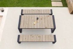 Hot Kona Garten-Essgruppe, dark grey/natur, Alu/recyceltes Teak, Esstisch 240x100cm, 2x Bank 240x40cm, U-Gestell, FSC®-zertifiziertes Produkt Garten-Essgruppen
