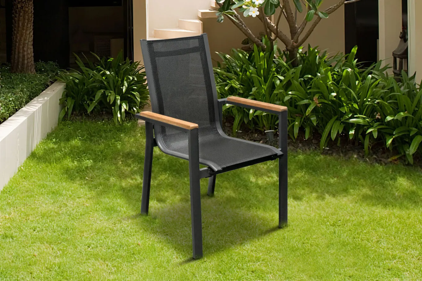 Premium Garten-Essgruppe, ® anthrazit matt, Alu / Glas / Teak, Tisch 180/240 x 100cm, 4 Stapelsessel, 2 Klappstühle Garten-Essgruppen