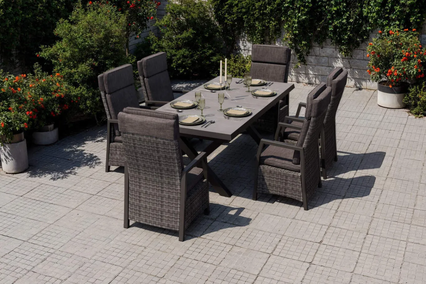 Hot Serro Garten-Essgruppe, schwarz/anthrazit/grau, Aluminium/Polyrattan/Steinimitat, Tisch 200/260 x 100 cm, 6 Diningsessel Garten-Essgruppen