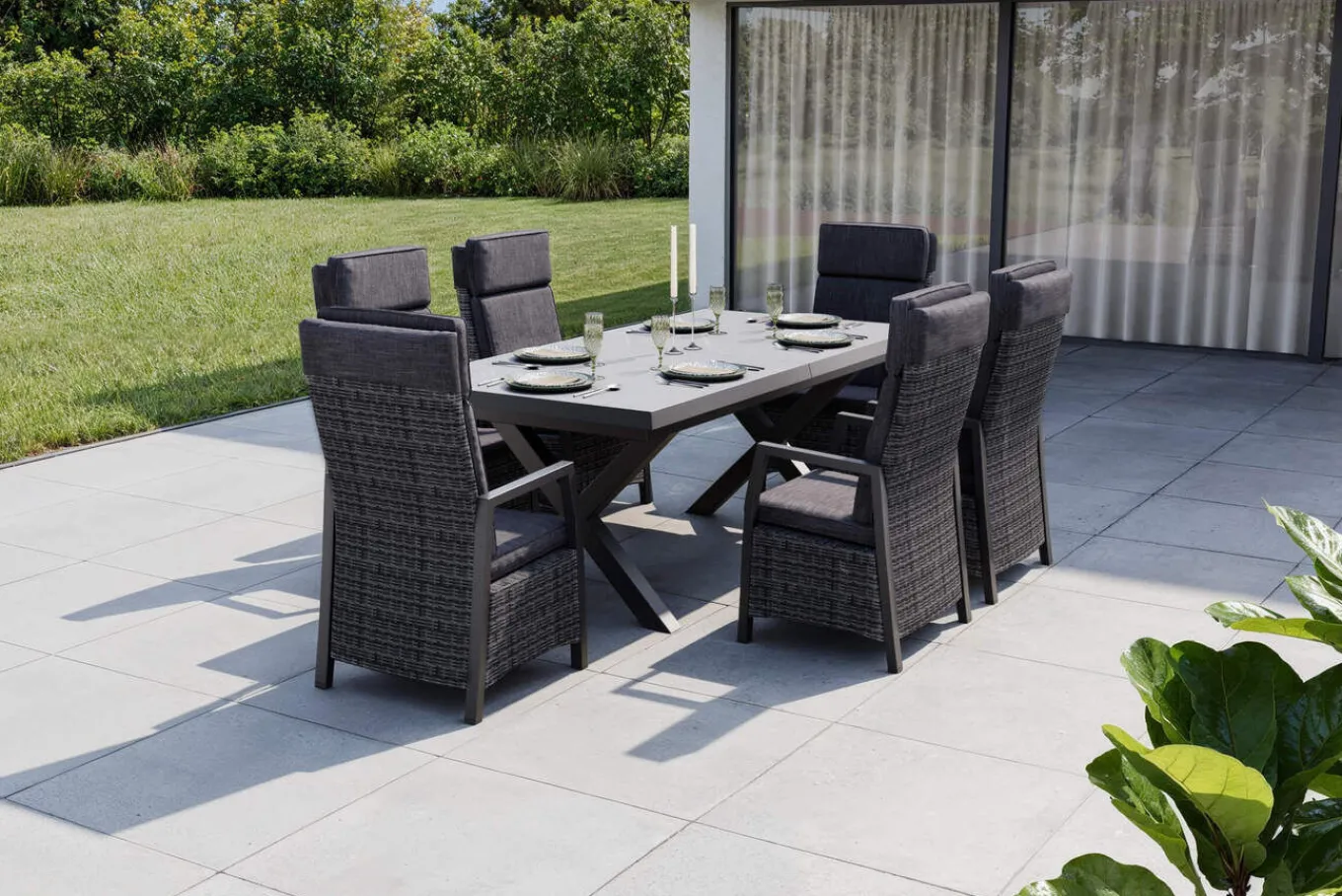 Hot Serro Garten-Essgruppe, schwarz/anthrazit/grau, Aluminium/Polyrattan/Steinimitat, Tisch 200/260 x 100 cm, 6 Diningsessel Garten-Essgruppen