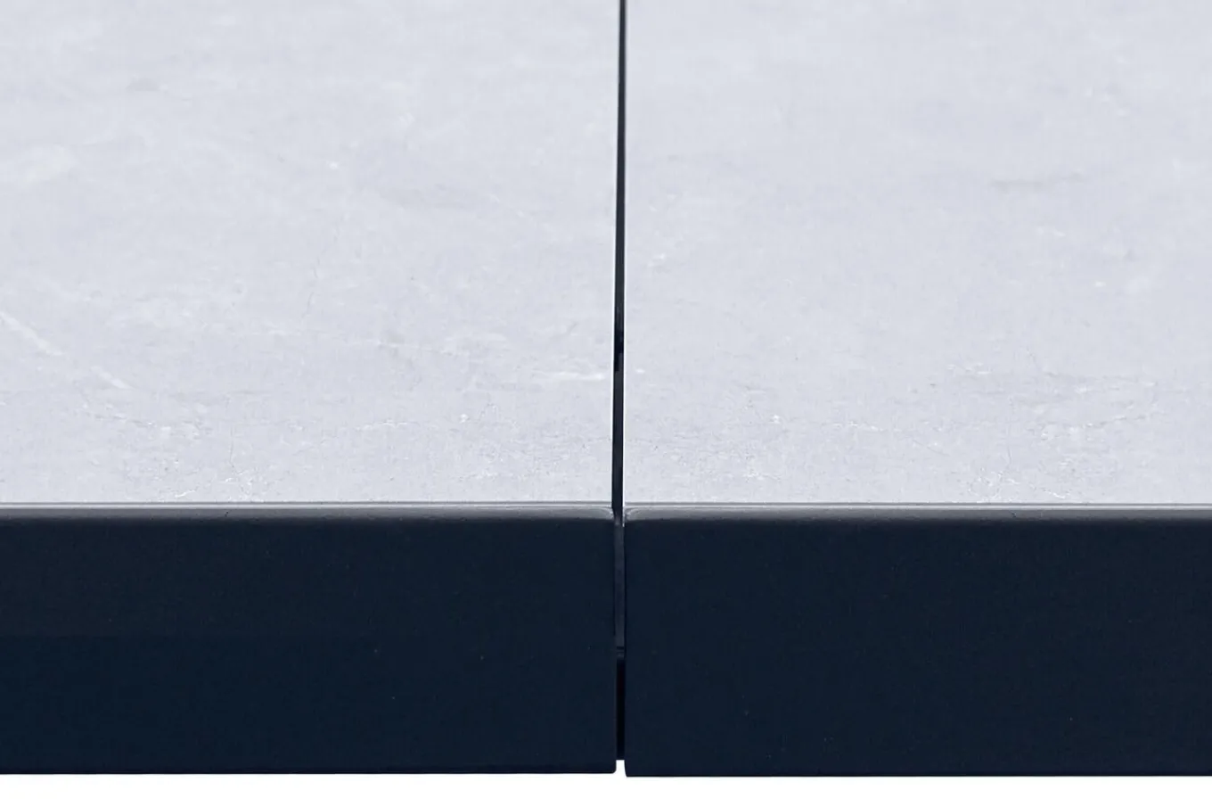 Serro Garten-Essgruppe, anthrazit matt/schwarz/grau, Aluminium/Steinimitat/Textilene, 200/260 x 100 cm, ausziehbar, 6 Klappstühle Garten-Essgruppen
