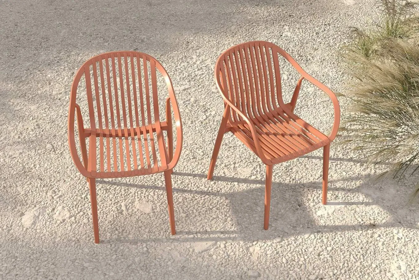 New Pico Curve Balkon-Set, ziegelrot, Kunststoff, Tisch Ø 70 cm und 2 Stapelsessel, UV- und wetterfest Balkonmöbel-Set